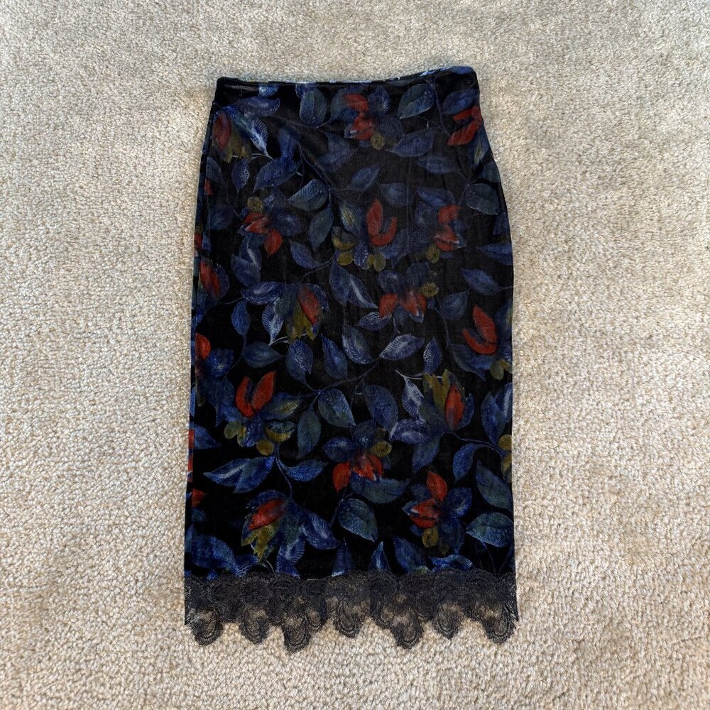 ASTR The Label Womens Midi Skirt Size XS Floral Lace Fringe Slit F543